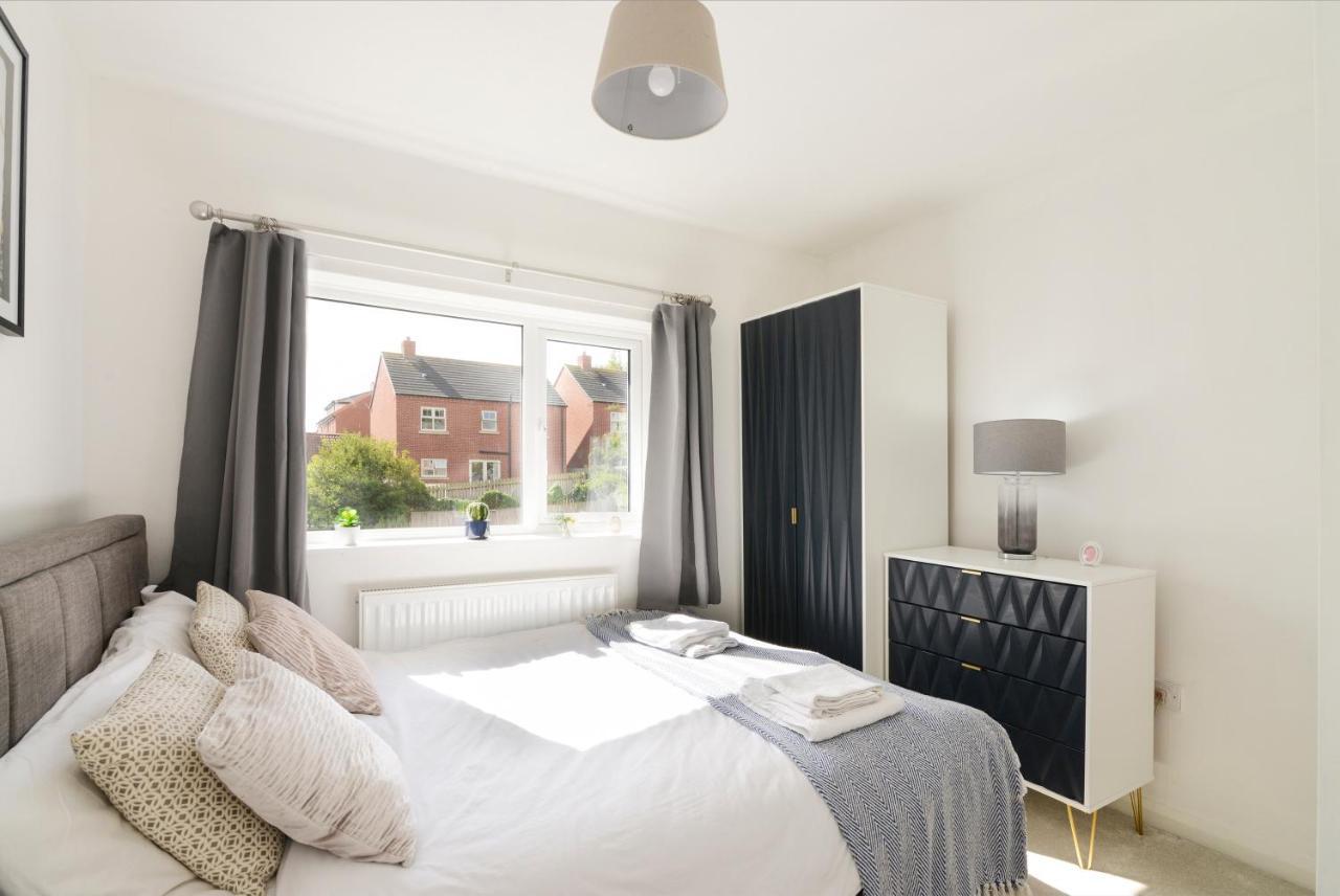 Alderton House - Spacious 3 Bed With Parking Nottingham Exterior foto